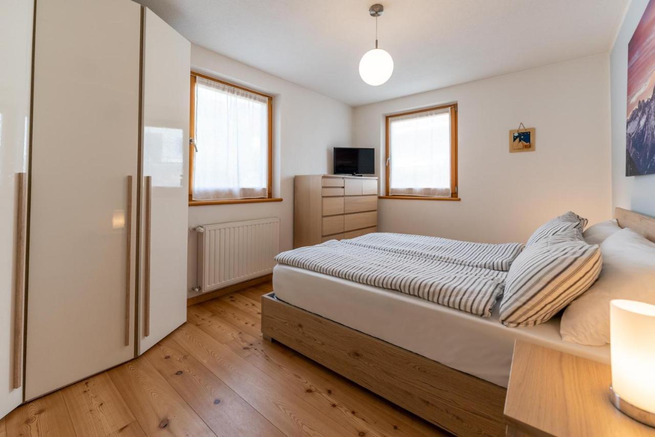 Casa Beba - Agenzia Dolomiti Affitti Appartement Cavalese Buitenkant foto