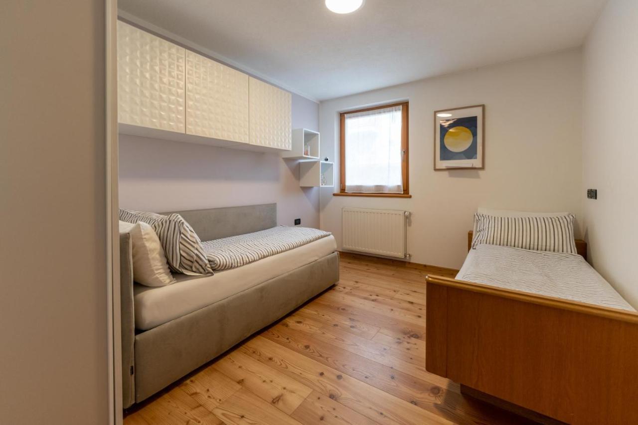 Casa Beba - Agenzia Dolomiti Affitti Appartement Cavalese Buitenkant foto