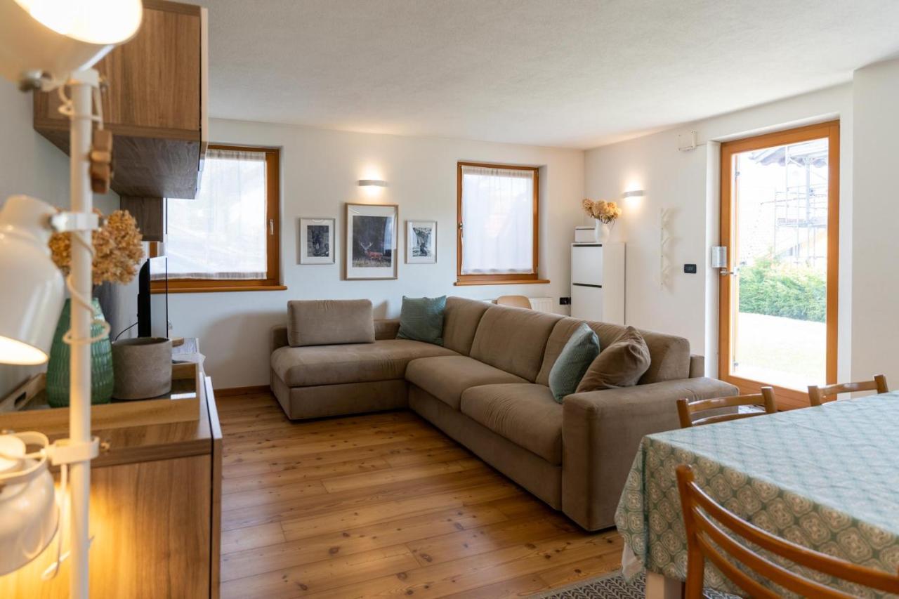 Casa Beba - Agenzia Dolomiti Affitti Appartement Cavalese Buitenkant foto